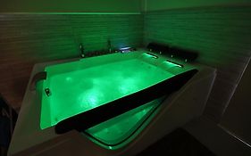 Ravissant Loft avec jacuzzi pour séjours détente